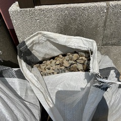 2種類の砂利10袋〜