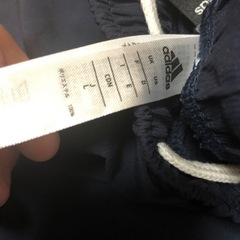 adidas薄手の画像