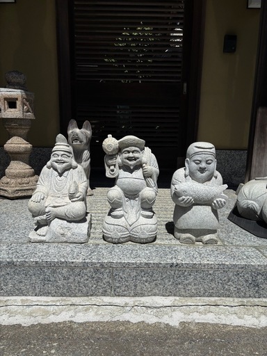 御影石　石像