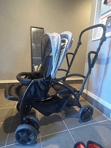 二人乗りベビーカー