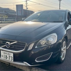 VOLVO V60 訳ありです！の画像