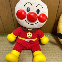 アンパンマン　ミッキーマウス　ピカチュウ等ぬいぐるみ4点セットの画像