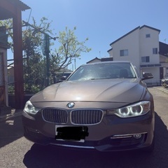 BMW 320i Luxury。平成24年式。車検令和8年1月