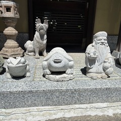 御影石　石像