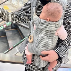 【取引中】ベビービョルン　抱っこ紐の画像