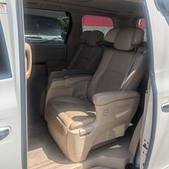 アルファード V6　オットマン仕様の画像