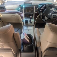 アルファード V6　オットマン仕様の画像