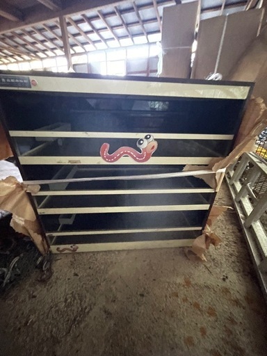 養殖　
イソメ　ゴカイ　カニ　コウジ　タイムシ　蓄養器