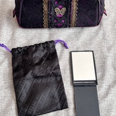 【値下げしました】ANNA SUI ポーチ