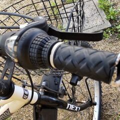 子供自転車 24インチ  4/26～4/28に引取りの方は2000円です♪後輪パンクしてますの画像