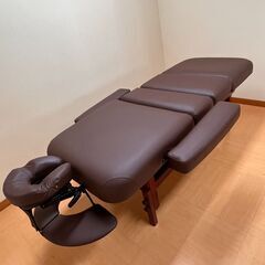 【美品】低反発リクライニングマッサージベッド「フィオレット」ダークブラウン エステ用ベッド 【FIORETTO】低反発木製リクライニングベッド「フィオ