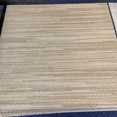 中古タイルカーペット1枚50円