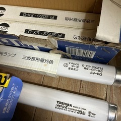  蛍光ランプの画像