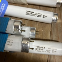  蛍光ランプの画像