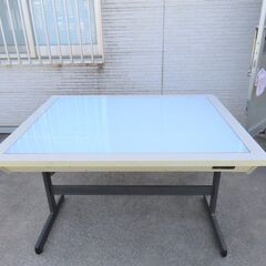 バックライト式大型トレース台