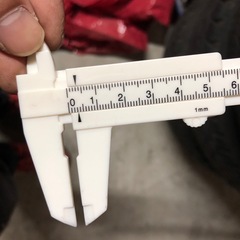 北海道旭川市発直接引渡し限定品　IRON HEAD 195/65R16 4本 7J 6H ＋38 PCD139.7 中古 ホワイトデイトナ風 センターキャップ付 タイヤ溝3.〜4mm ハイエース 200系 アルミの画像