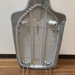 ★アイロンとアイロン台の画像