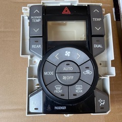zrr70 エアコンスイッチ カバー ()