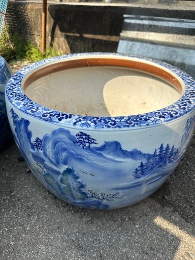 メダカ鉢に！山水画のとても素敵な火鉢