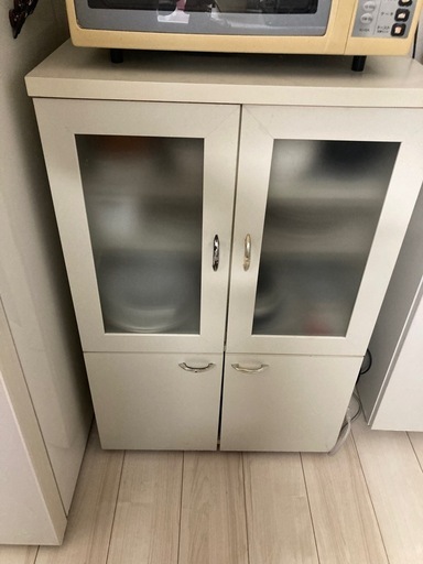 食器棚 (fxsk00869) 本厚木の家具の中古あげます・譲ります 食器棚 (fxsk00869) 本厚木の家具の中古あげます・譲ります