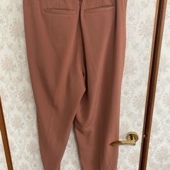 UNIQLOパンツ　モーヴピンク　の画像