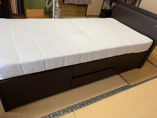 ニトリ製シングルベッド☆マットレス付き (じょん) 希望が丘高校 ニトリ製シングルベッド☆マットレス付き (じょん) 希望が丘高校