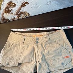 ココルル　Coco Loco Mサイズ ベージュショートパンツ　ココルルギャル
の画像