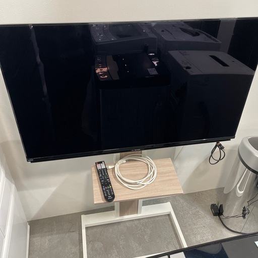 【ジモティー割】SHARP 2022年製 43インチ テレビ スタンド付き（ID850）