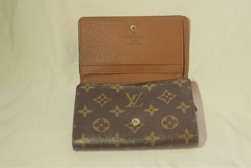 LOUIS VUITTON財布