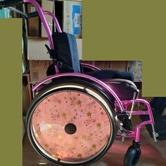 車椅子(車いす)　子ども用・座位保持クッション付