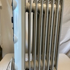 デロンギ オイルヒーター 
HJ0812の画像