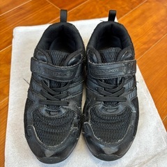 【瞬足内履きシューズ 黒 20cm 使用感あり】の画像