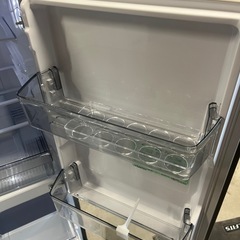 2022年製　三菱ノンフロン2ドア冷蔵庫146L/マットチャコール(グレー系)の画像