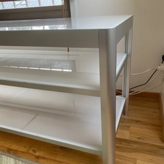 IKEA テレビボード　テレビ台　ガラス×アルミニウムの画像