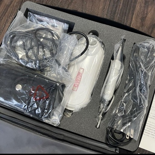 ネイルマシーン