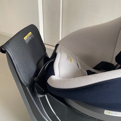 【美品】Combiチャイルドシート回転式の画像