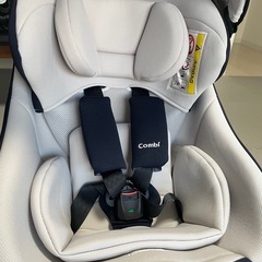 【美品】Combiチャイルドシート回転式の画像