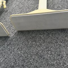 ★破棄期限近づき・値下げ★【5本】家具転倒防止 つっぱり棒 ホワイト 耐震グッズ 地震対策 伸縮タイプ 高さ調整可 突っ張りポール 棚・タンス・冷蔵庫用 頑丈設置 工具不要の画像