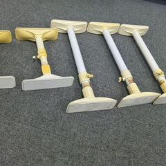 ★破棄期限近づき・値下げ★【5本】家具転倒防止 つっぱり棒 ホワイト 耐震グッズ 地震対策 伸縮タイプ 高さ調整可 突っ張りポール 棚・タンス・冷蔵庫用 頑丈設置 工具不要の画像