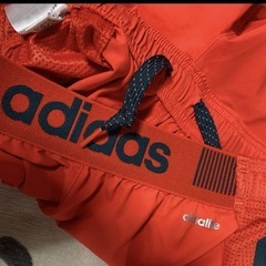 adidas ハーフパンツの画像