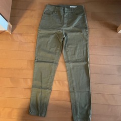 中古品　ikka カーキー　パンツ　Mサイズ