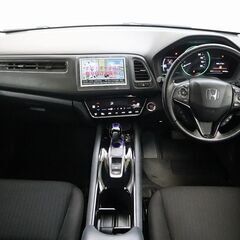 【自社ローン対象】ホンダ　ヴェゼルハイブリッド〇キーレス〇スマートキー〇シートヒーター〇ETCの画像