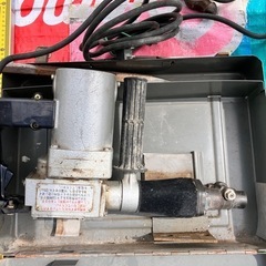 電動ブレーカーの画像