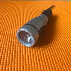 LEDライト 小型 携帯ライト