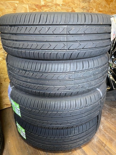新品未使用　215/60 R17 96H TOYO  SD-7 4本セット