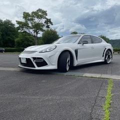 【オンライン決済・配送可】ポルシェ　パナメーラターボ