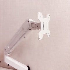 モニターアーム