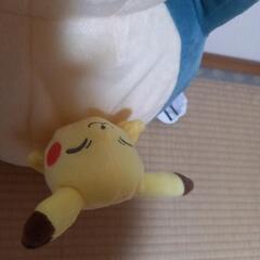 一番くじHEY!ポケモンピカチュウ&フレンズおおきなカビゴンのピカチュウといっしょぬいぐるみの画像