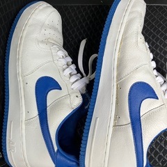 スニーカーの画像