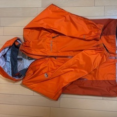 モンベル　マウンテンパーカー　M